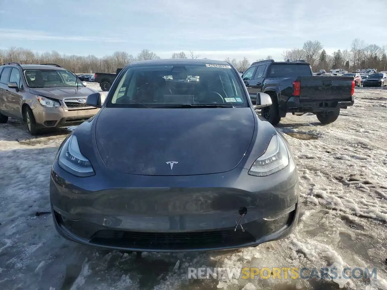 5 fotografías del automóvil dañado 5YJYGDEE2LF014448 TESLA MODEL Y 2020