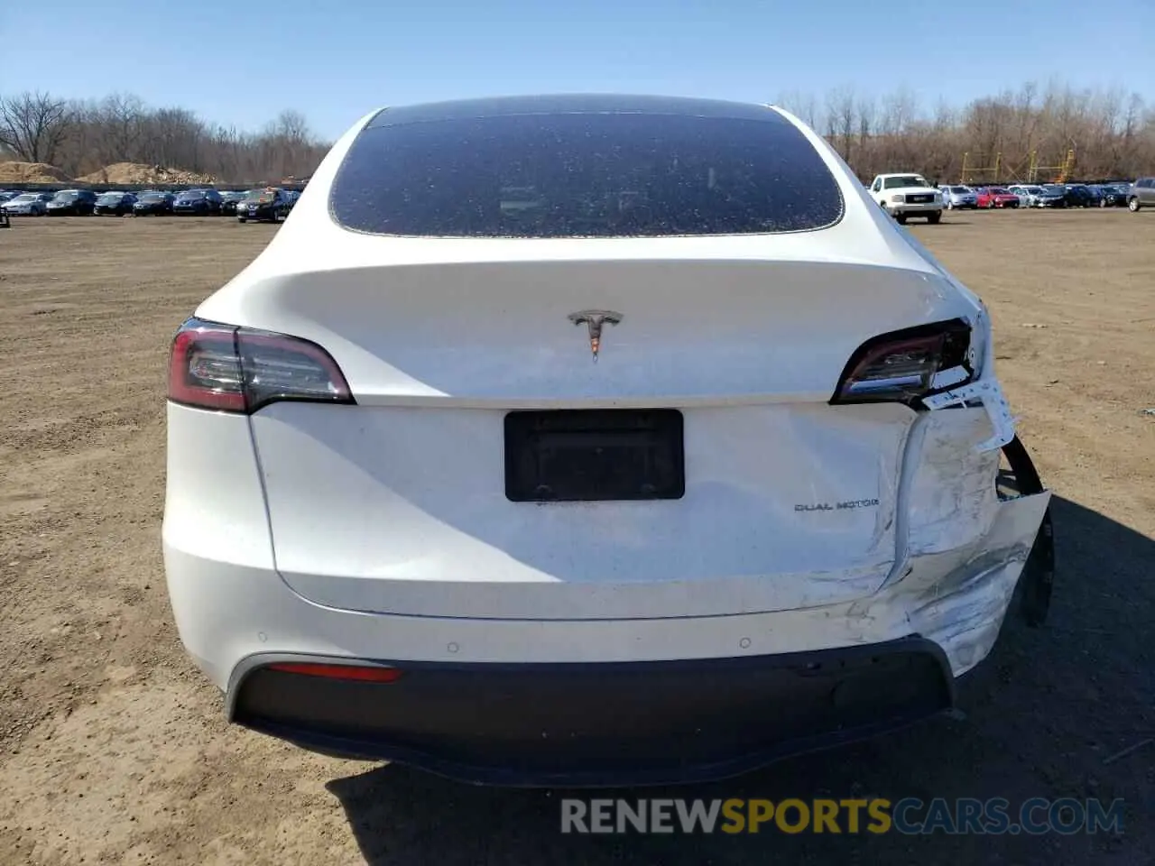 6 fotografías del automóvil dañado 5YJYGDEE2LF016930 TESLA MODEL Y 2020