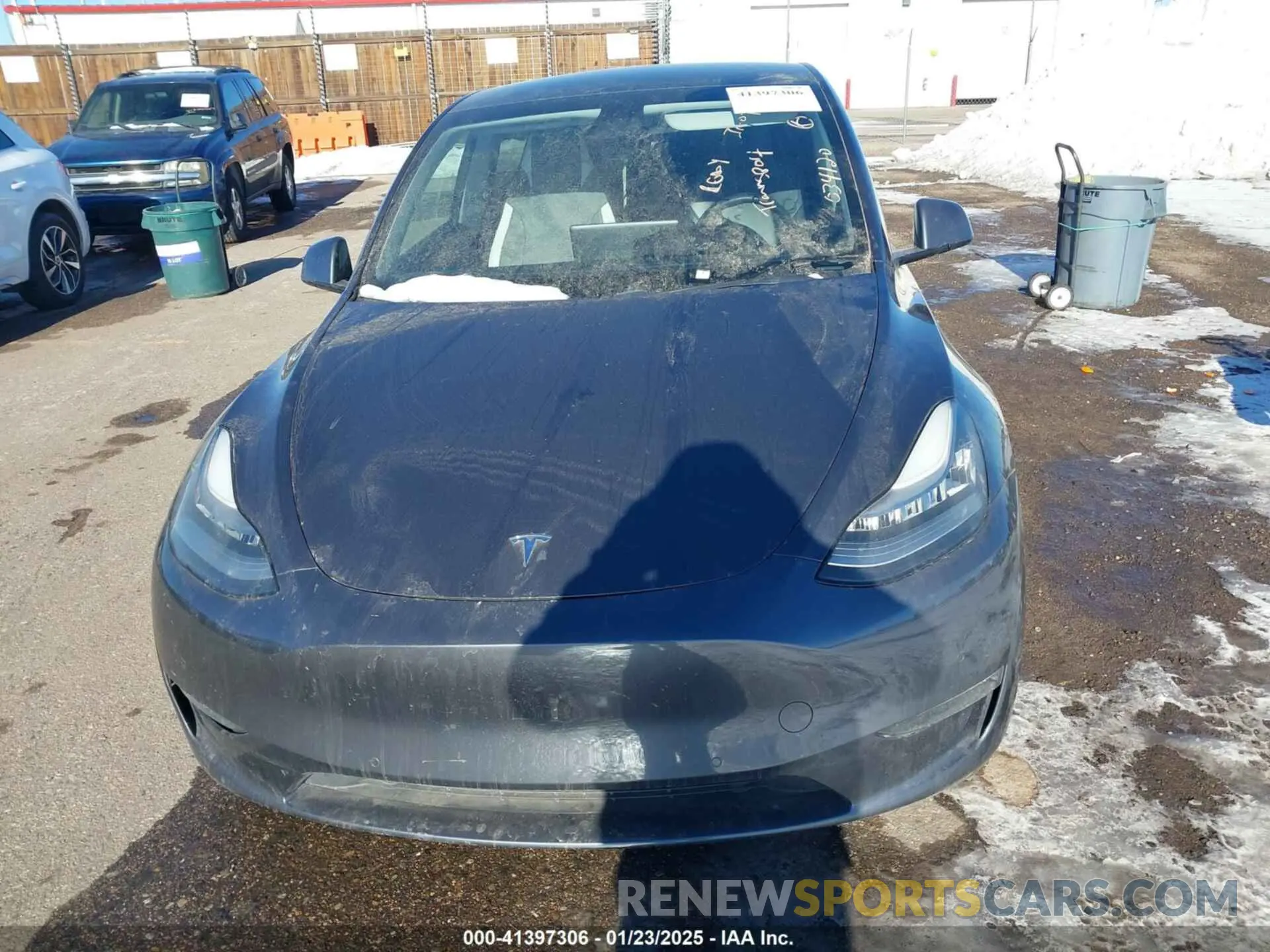 12 fotografías del automóvil dañado 5YJYGDEE2LF034120 TESLA MODEL Y 2020