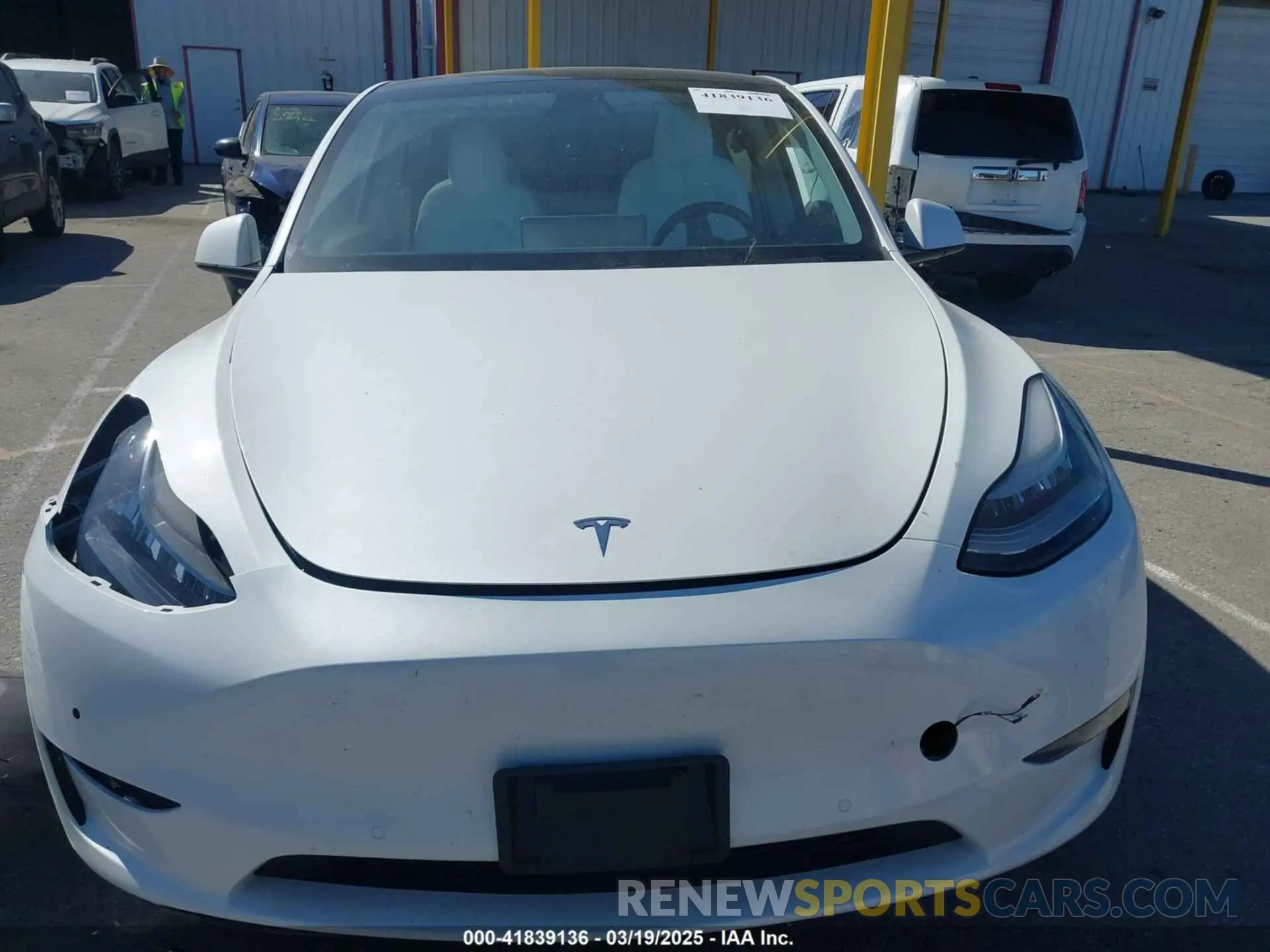 11 fotografías del automóvil dañado 5YJYGDEE2LF044811 TESLA MODEL Y 2020