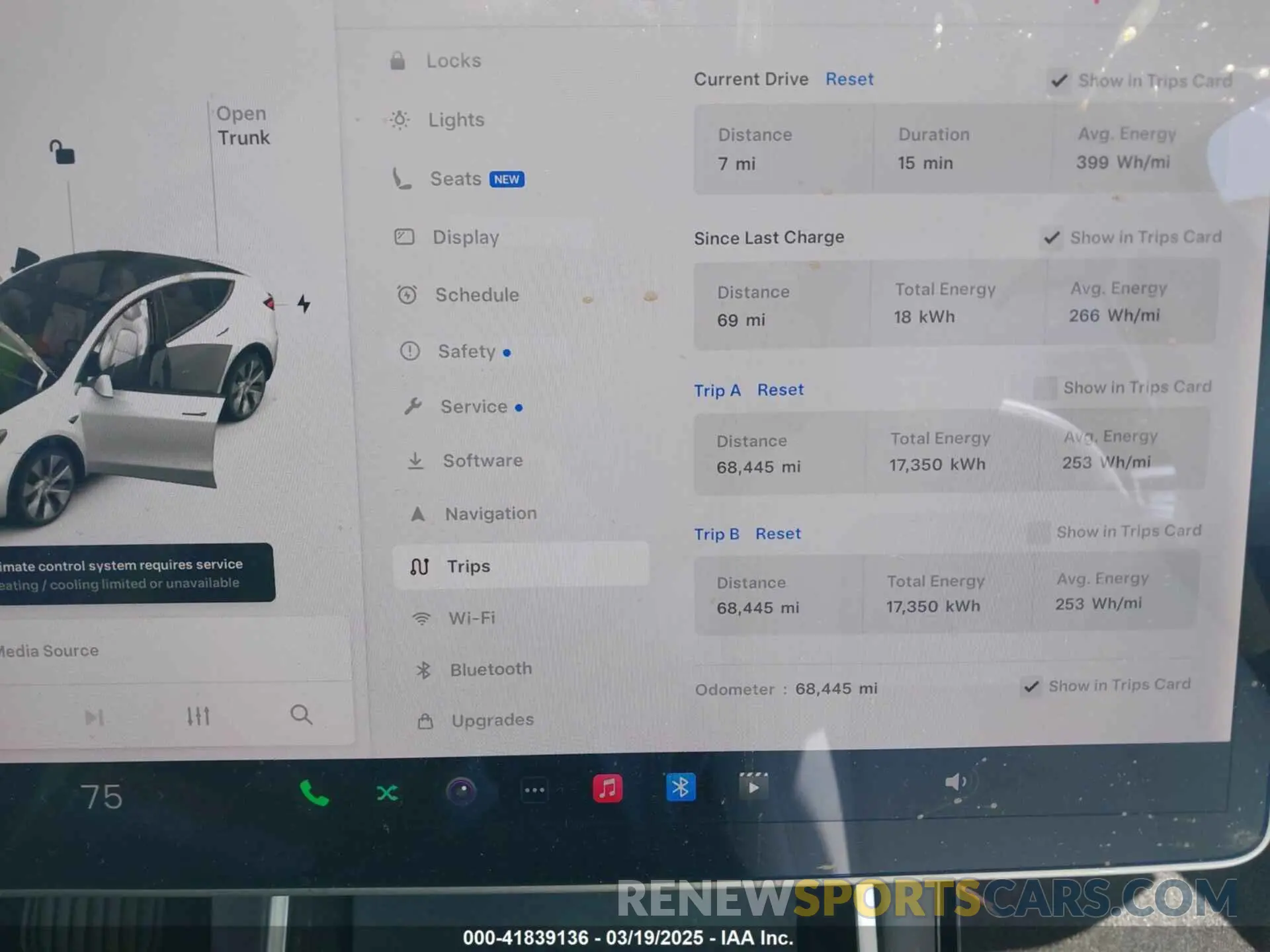 7 fotografías del automóvil dañado 5YJYGDEE2LF044811 TESLA MODEL Y 2020