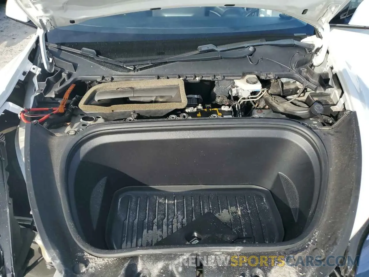 11 fotografías del automóvil dañado 5YJYGDEE3LF012837 TESLA MODEL Y 2020