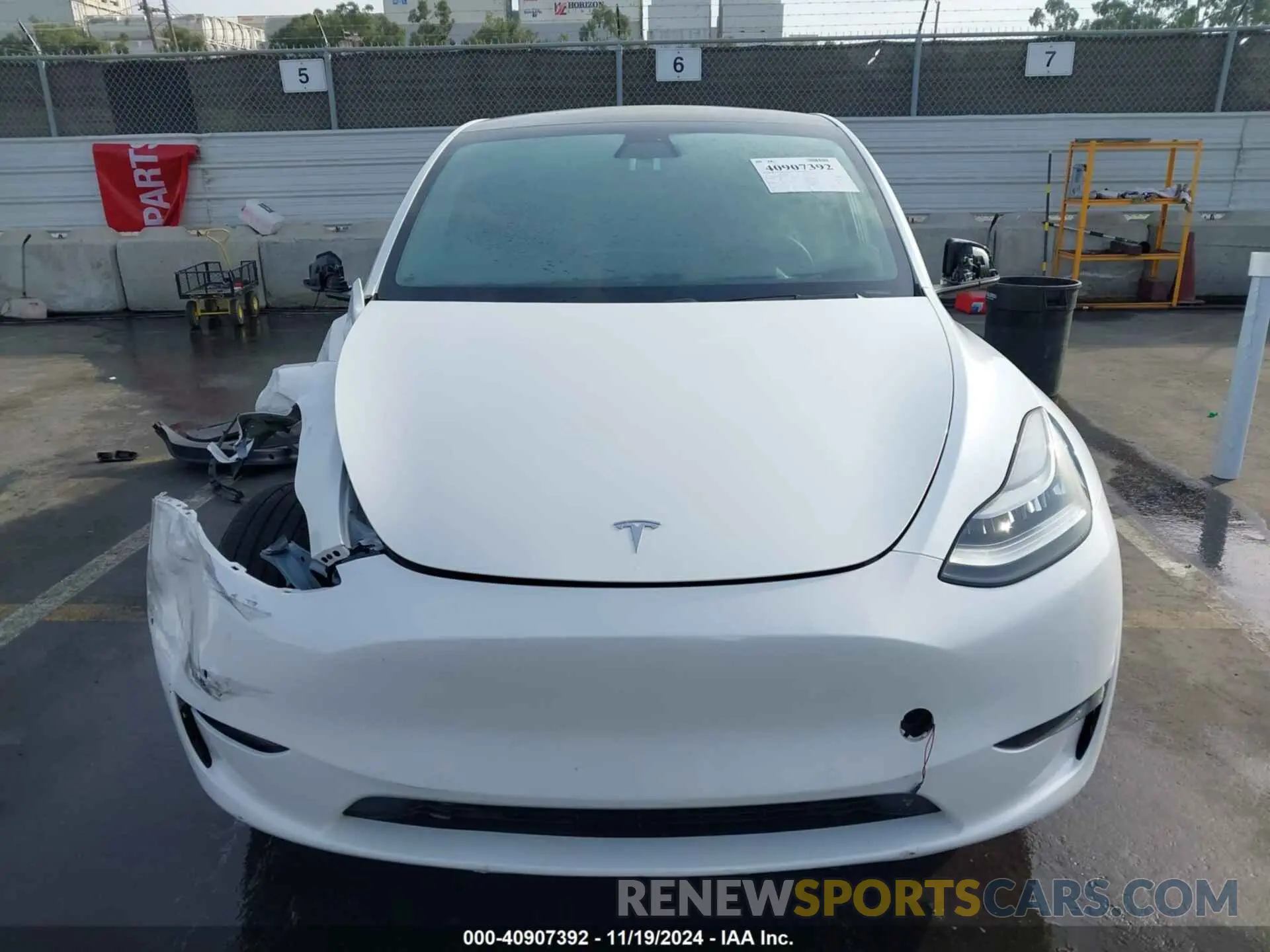 11 fotografías del automóvil dañado 5YJYGDEE3LF033283 TESLA MODEL Y 2020