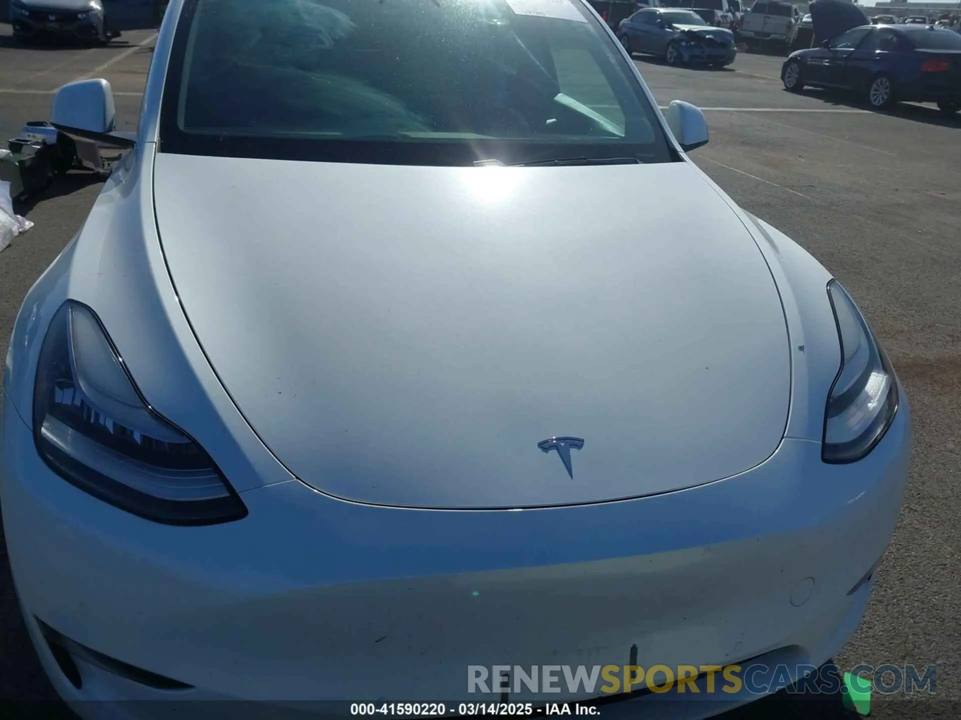 10 fotografías del automóvil dañado 5YJYGDEE3LF043800 TESLA MODEL Y 2020