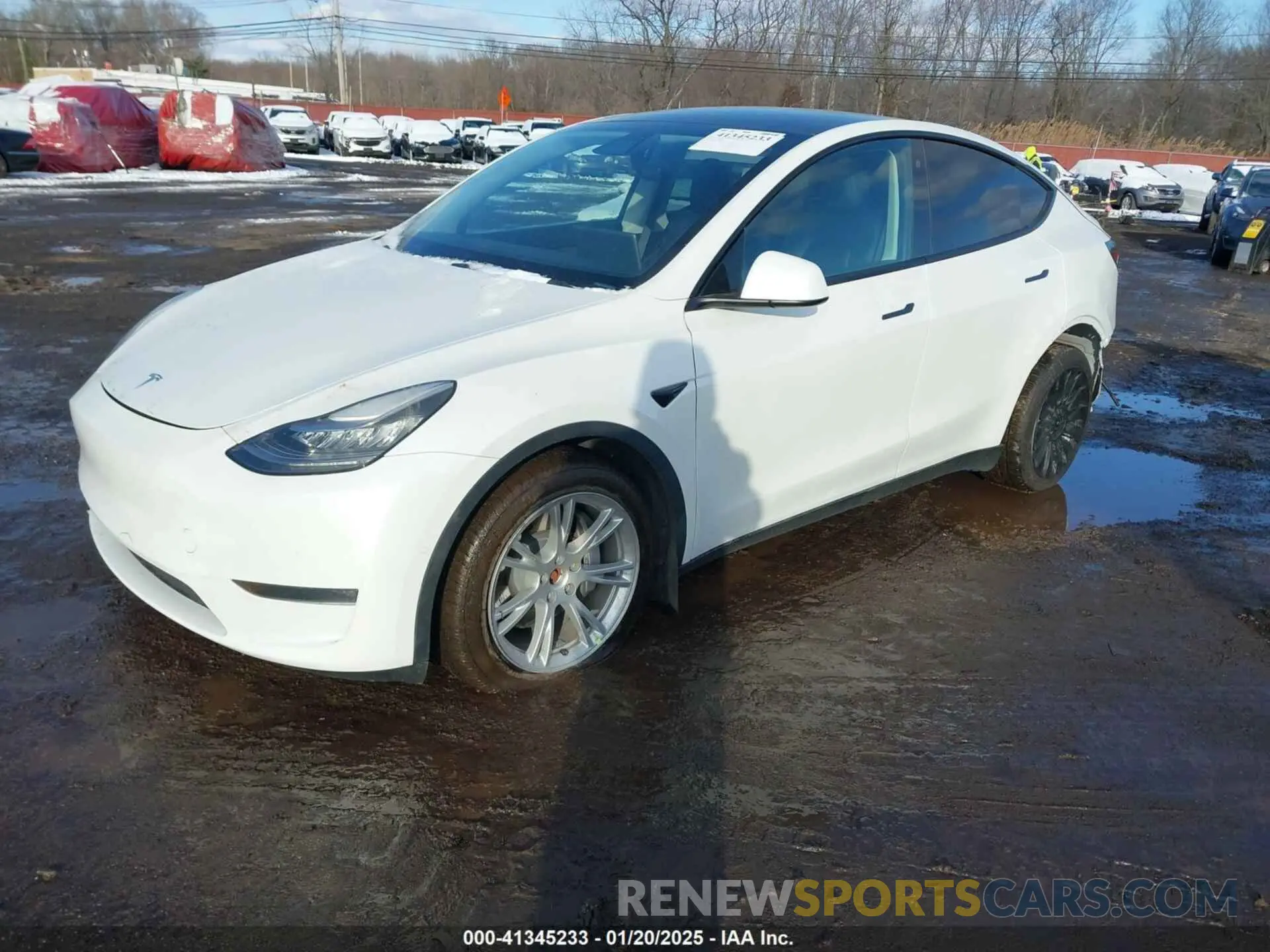 2 fotografías del automóvil dañado 5YJYGDEE3LF044932 TESLA MODEL Y 2020
