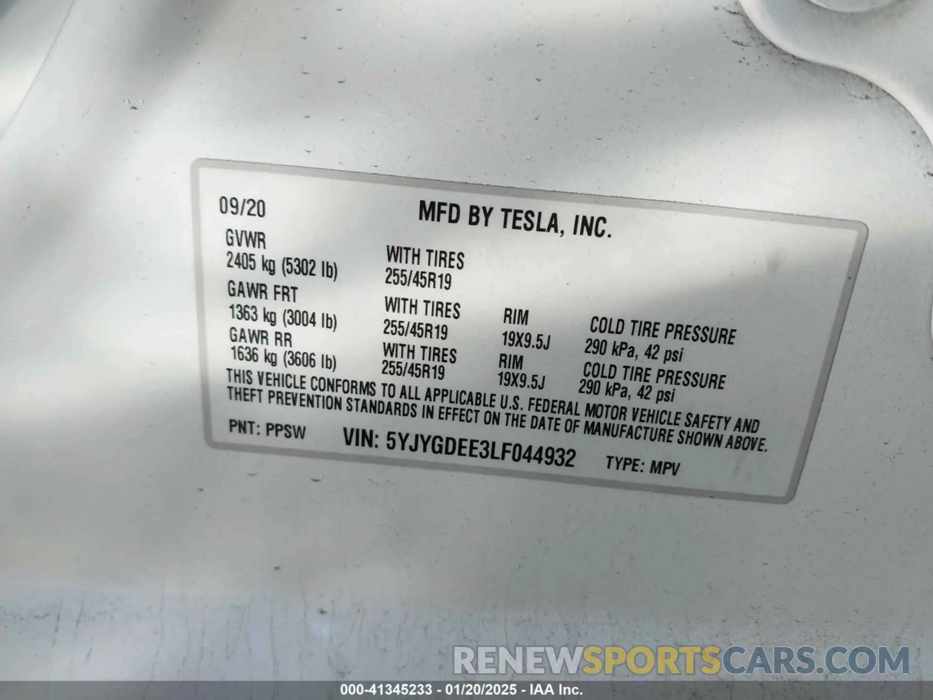 9 fotografías del automóvil dañado 5YJYGDEE3LF044932 TESLA MODEL Y 2020