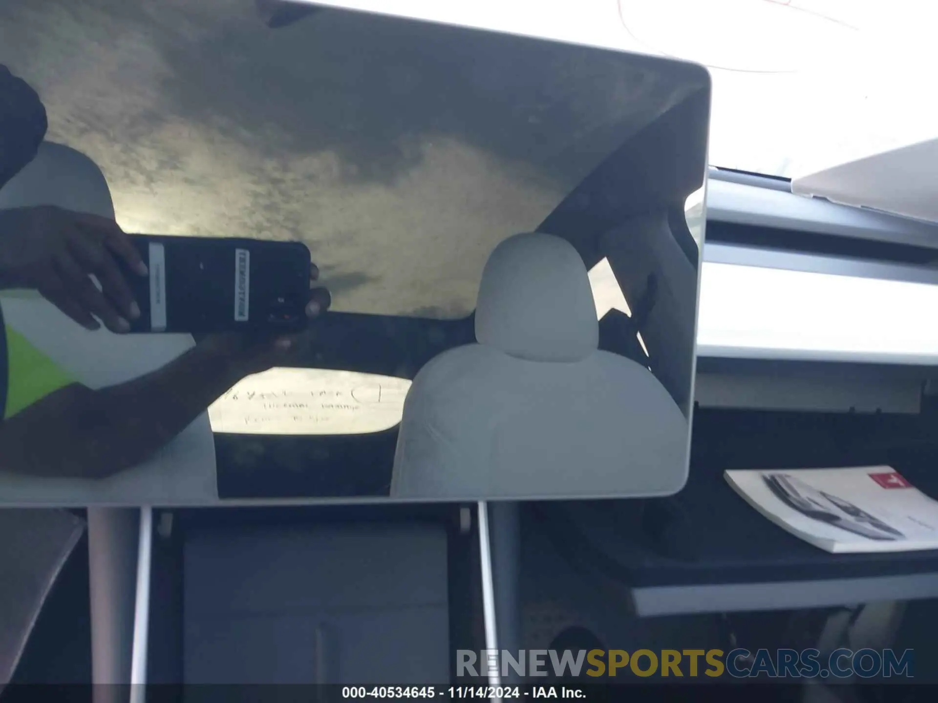 14 fotografías del automóvil dañado 5YJYGDEE3LF049208 TESLA MODEL Y 2020