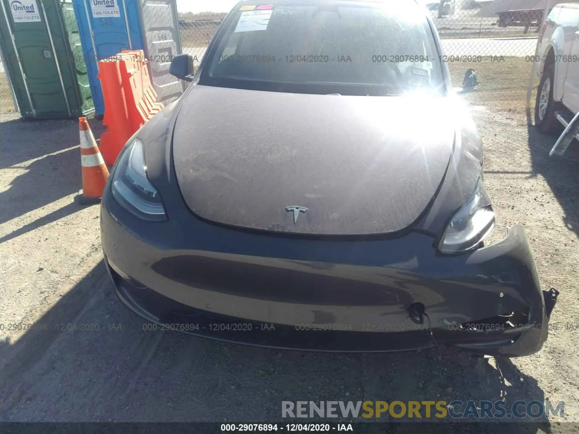10 fotografías del automóvil dañado 5YJYGDEE3LF059205 TESLA MODEL Y 2020