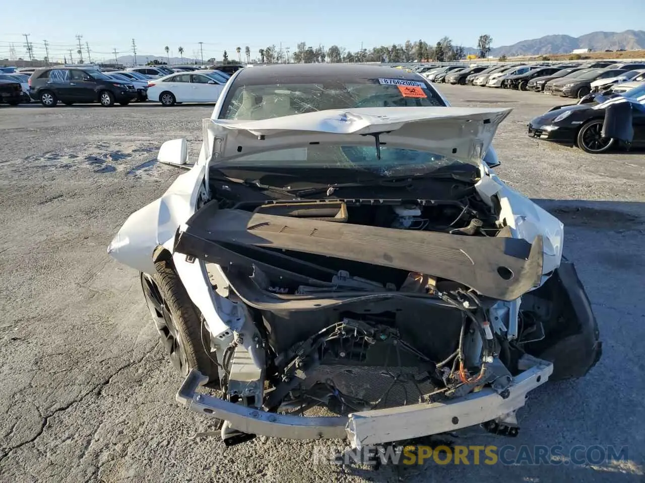 5 fotografías del automóvil dañado 5YJYGDEE4LF014564 TESLA MODEL Y 2020