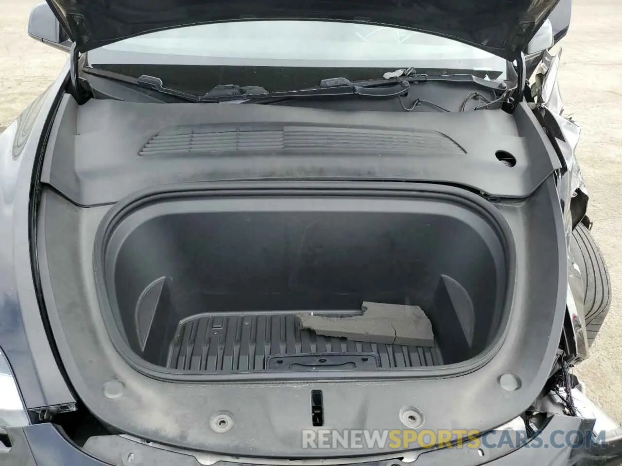 11 fotografías del automóvil dañado 5YJYGDEE4LF018274 TESLA MODEL Y 2020