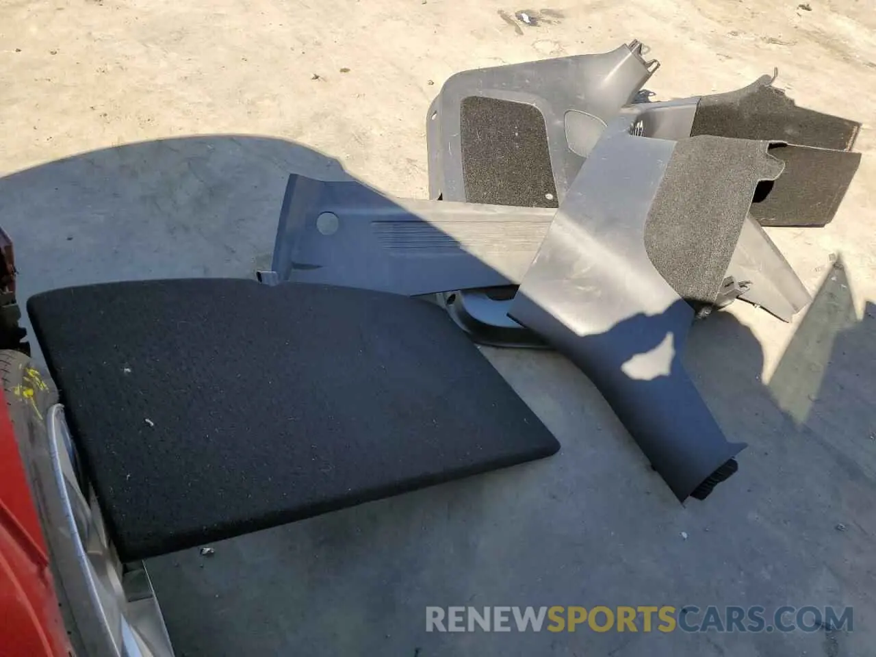12 fotografías del automóvil dañado 5YJYGDEE4LF031669 TESLA MODEL Y 2020