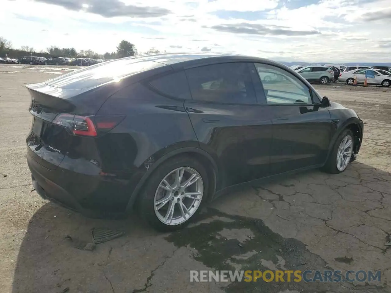 3 fotografías del automóvil dañado 5YJYGDEE4LF038931 TESLA MODEL Y 2020