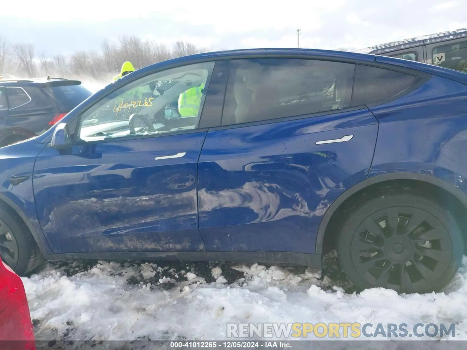 14 fotografías del automóvil dañado 5YJYGDEE4LF049377 TESLA MODEL Y 2020
