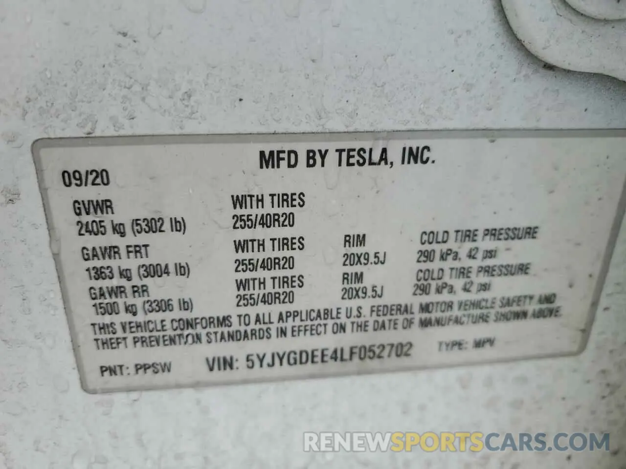 13 fotografías del automóvil dañado 5YJYGDEE4LF052702 TESLA MODEL Y 2020