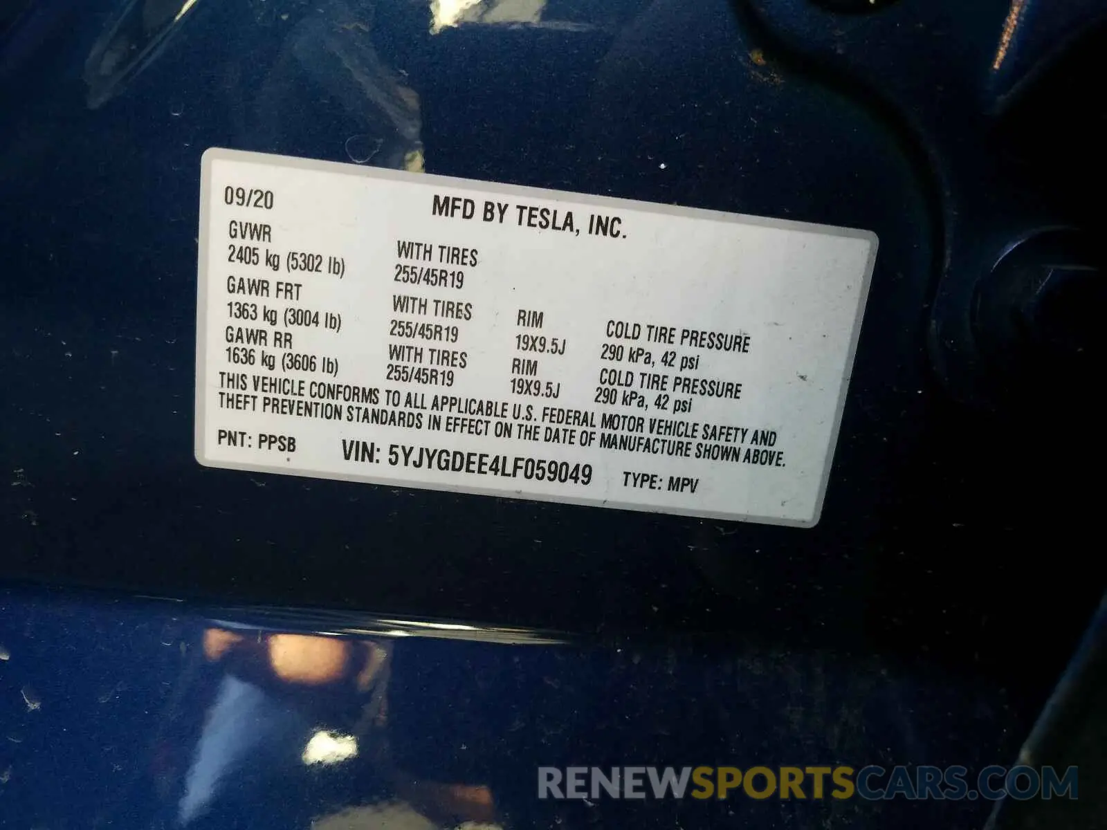 10 fotografías del automóvil dañado 5YJYGDEE4LF059049 TESLA MODEL Y 2020