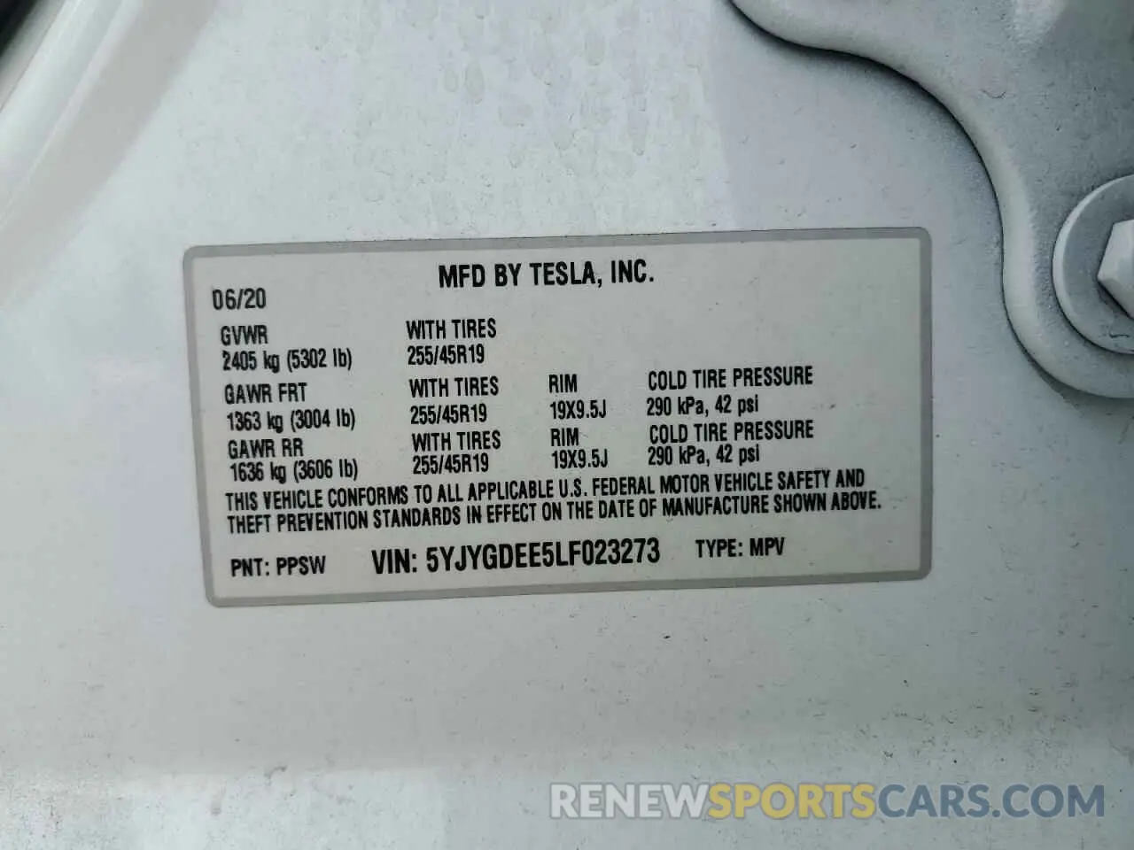 13 fotografías del automóvil dañado 5YJYGDEE5LF023273 TESLA MODEL Y 2020