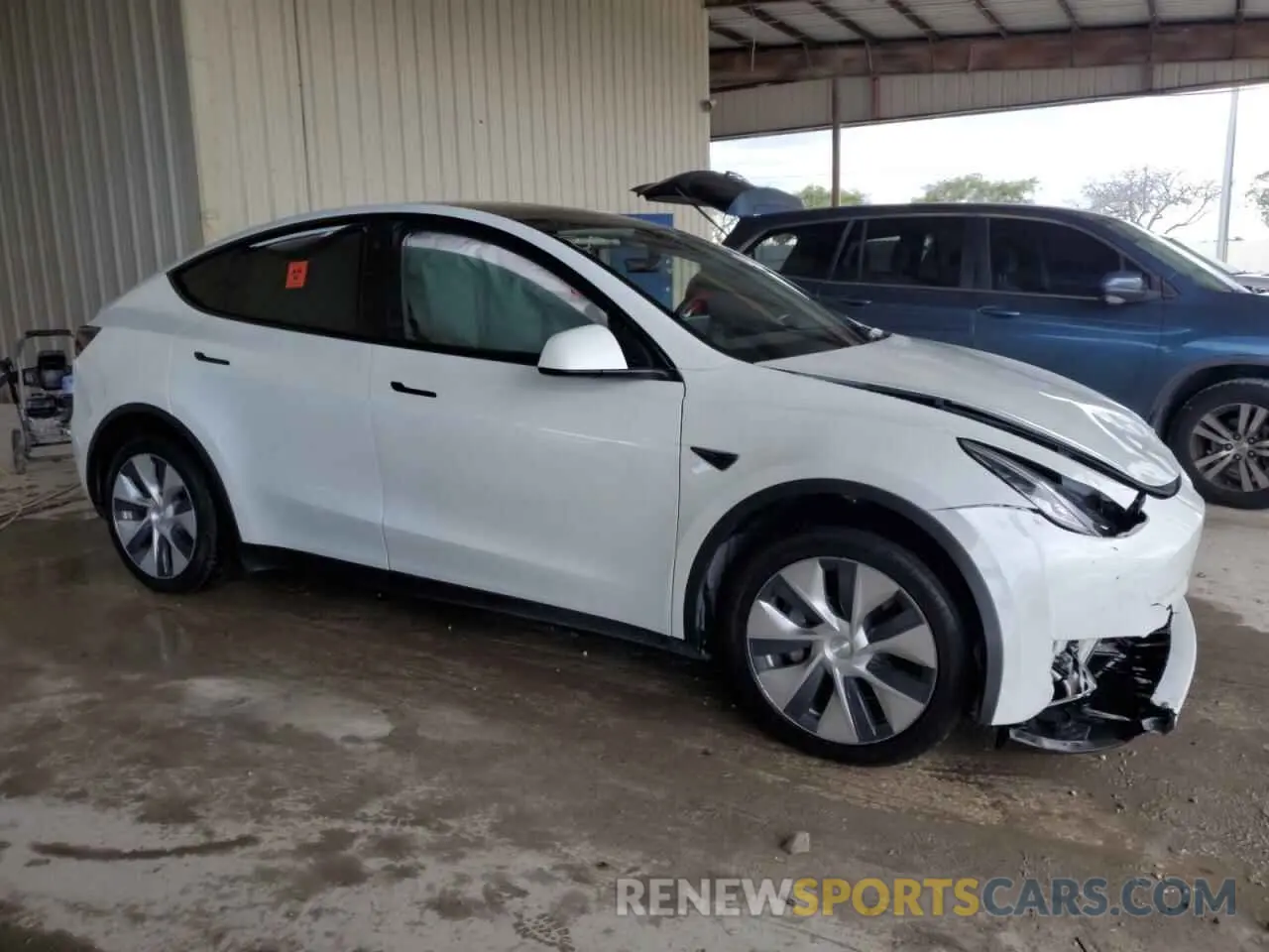 4 fotografías del automóvil dañado 5YJYGDEE6LF032256 TESLA MODEL Y 2020