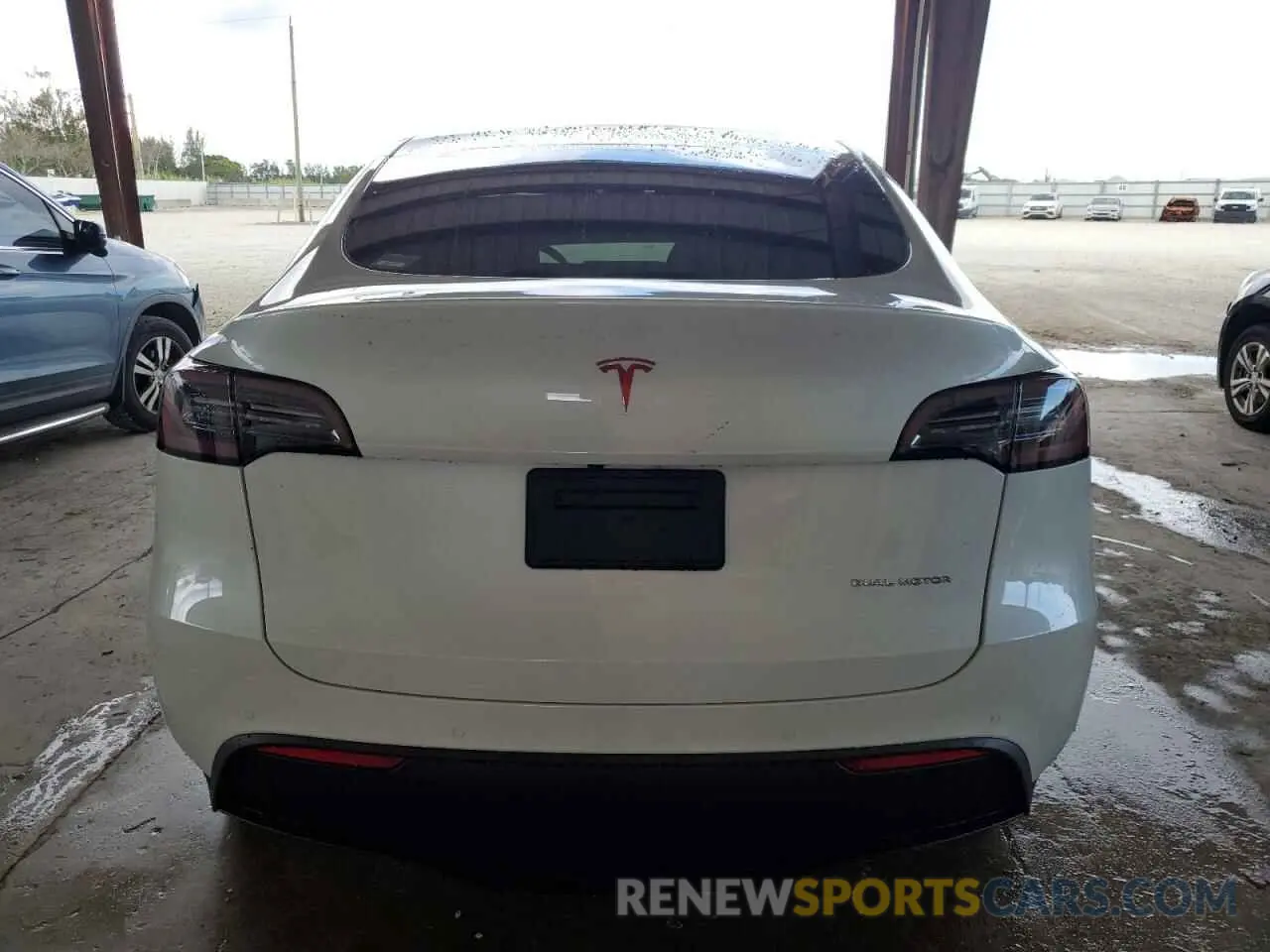 6 fotografías del automóvil dañado 5YJYGDEE6LF032256 TESLA MODEL Y 2020