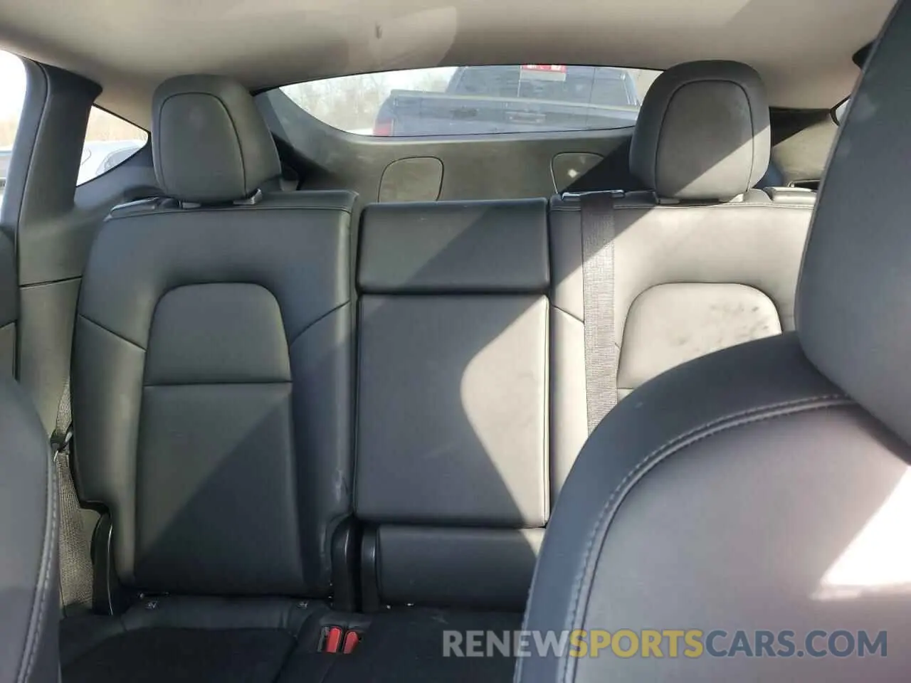 10 fotografías del automóvil dañado 5YJYGDEE7LF008743 TESLA MODEL Y 2020