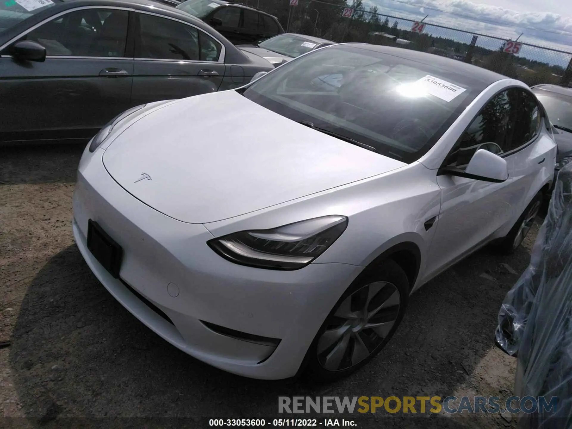 2 fotografías del automóvil dañado 5YJYGDEE7LF015160 TESLA MODEL Y 2020