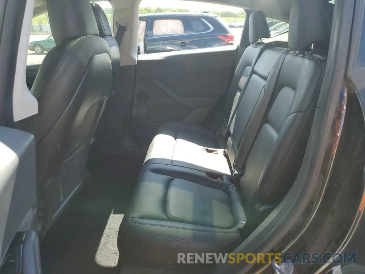 10 fotografías del automóvil dañado 5YJYGDEE7LF017460 TESLA MODEL Y 2020