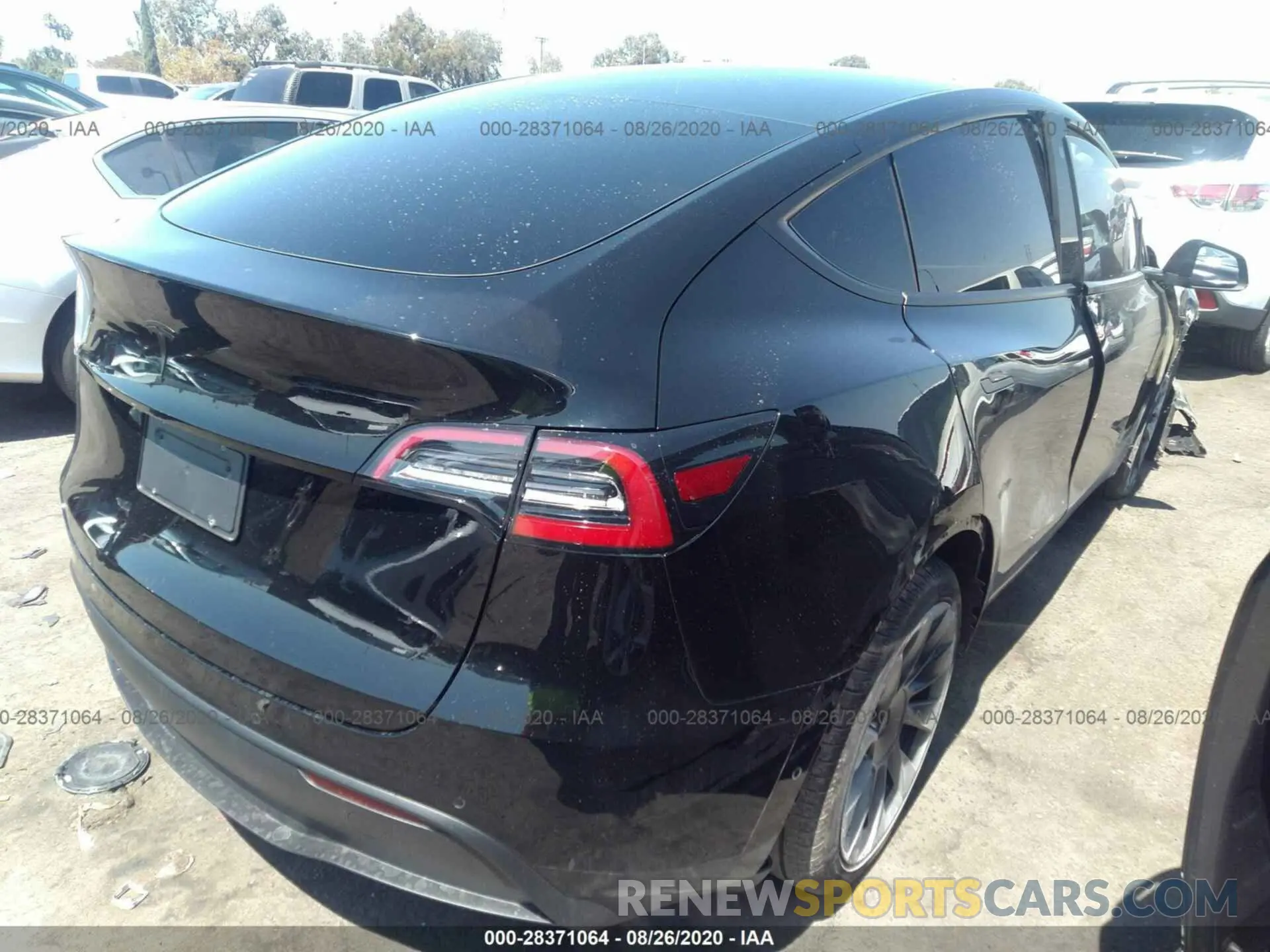 4 fotografías del automóvil dañado 5YJYGDEE7LF018446 TESLA MODEL Y 2020