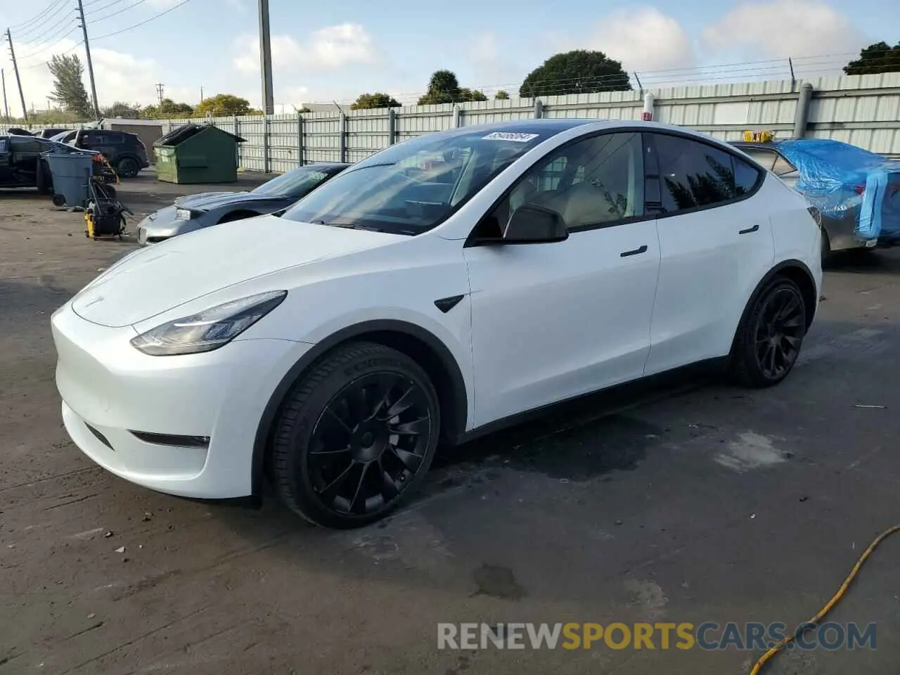 1 fotografías del automóvil dañado 5YJYGDEE7LF045615 TESLA MODEL Y 2020