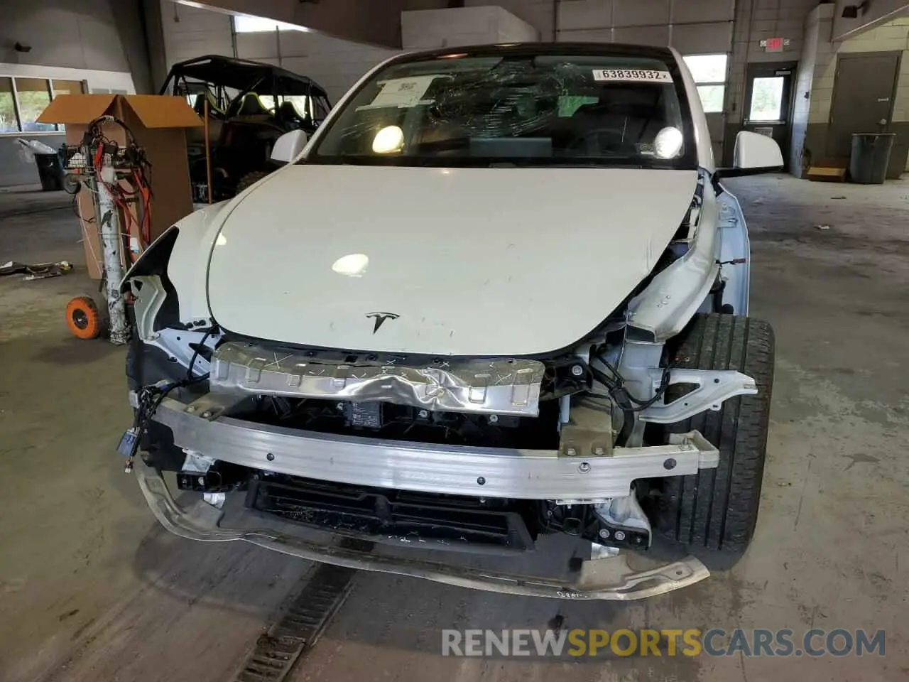 9 fotografías del automóvil dañado 5YJYGDEE7LF046196 TESLA MODEL Y 2020