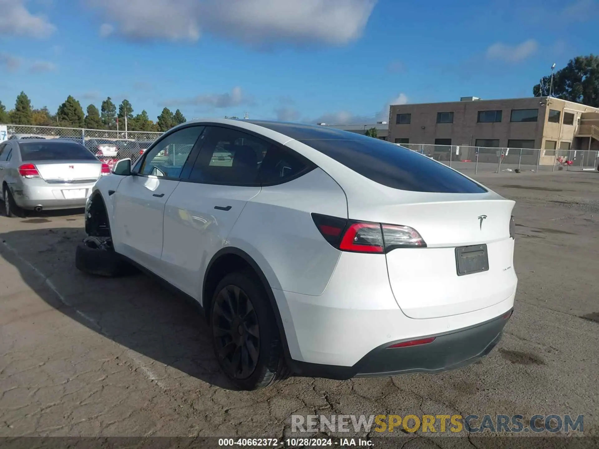 3 fotografías del automóvil dañado 5YJYGDEE7LF056730 TESLA MODEL Y 2020