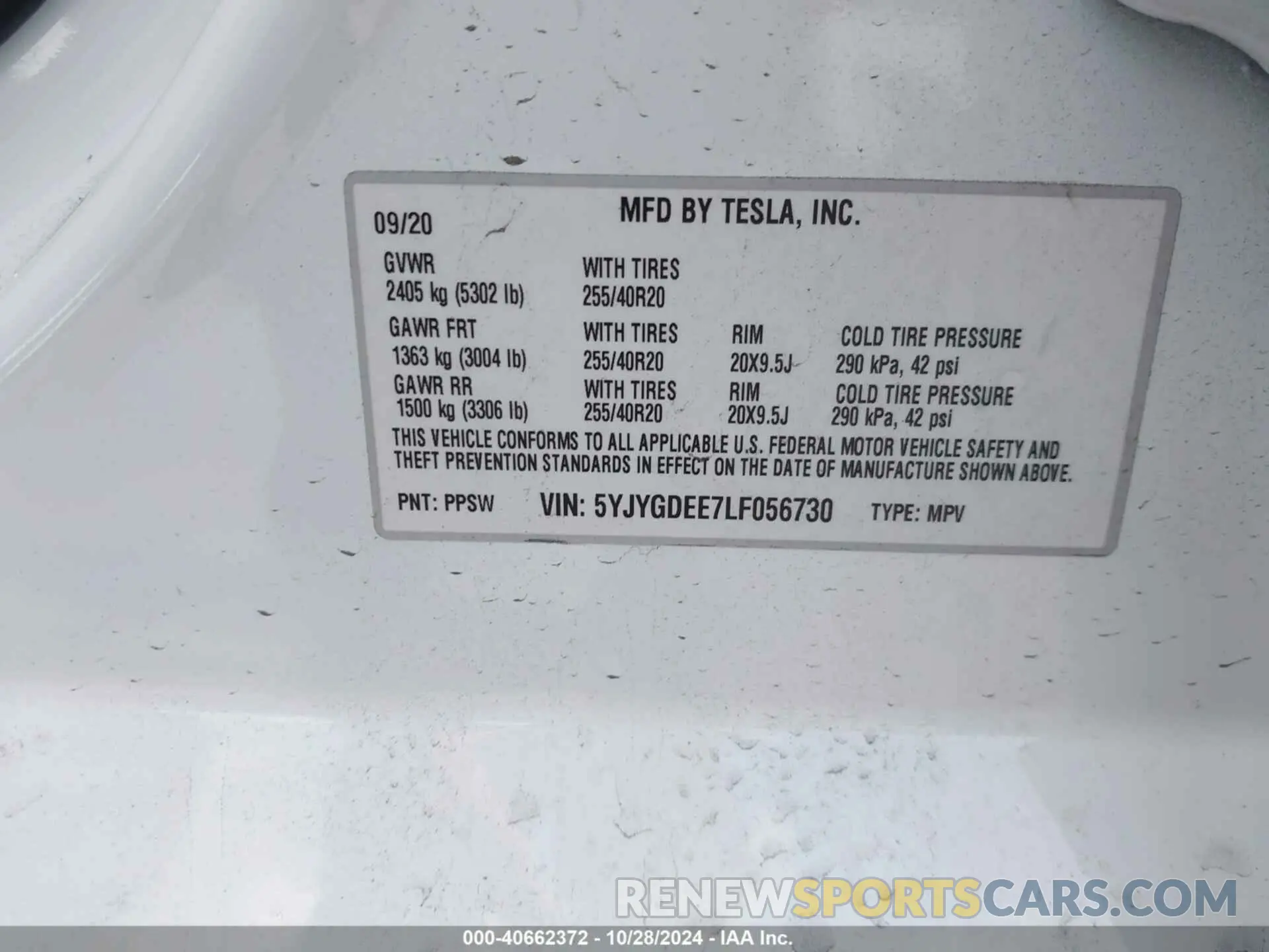 9 fotografías del automóvil dañado 5YJYGDEE7LF056730 TESLA MODEL Y 2020