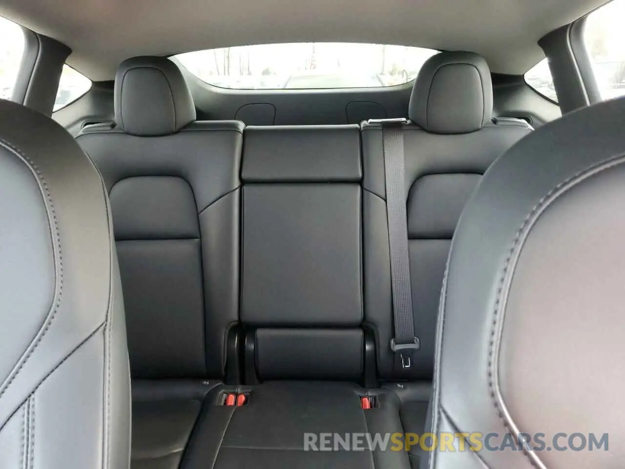 10 fotografías del automóvil dañado 5YJYGDEE7LF058462 TESLA MODEL Y 2020