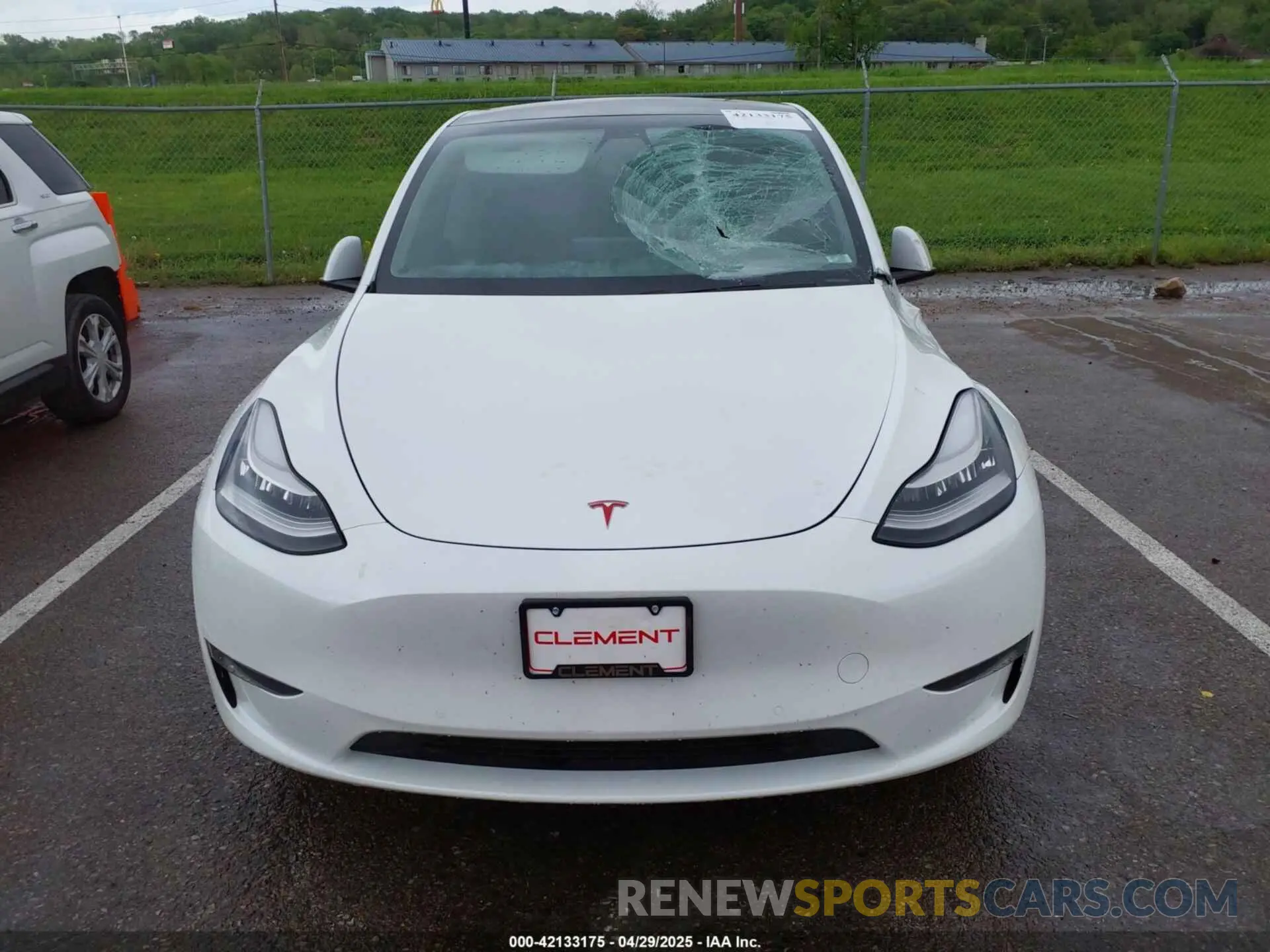 12 fotografías del automóvil dañado 5YJYGDEE8LF012994 TESLA MODEL Y 2020