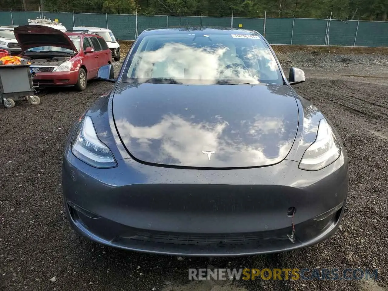5 fotografías del automóvil dañado 5YJYGDEE8LF021937 TESLA MODEL Y 2020