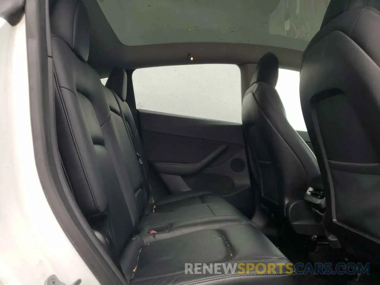 10 fotografías del automóvil dañado 5YJYGDEE8LF026104 TESLA MODEL Y 2020