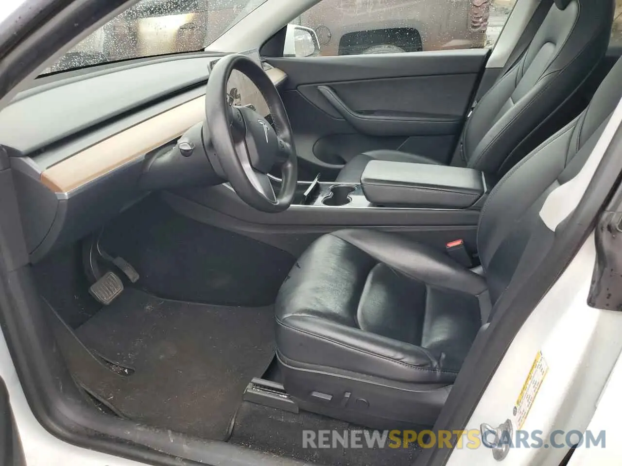 7 fotografías del automóvil dañado 5YJYGDEE8LF026104 TESLA MODEL Y 2020