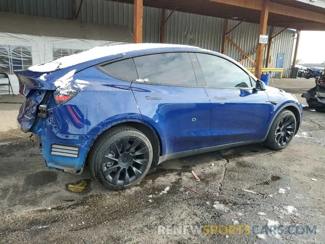 3 fotografías del automóvil dañado 5YJYGDEE8LF029553 TESLA MODEL Y 2020