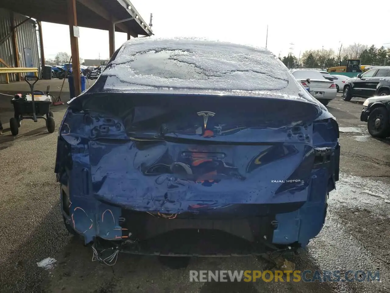 6 fotografías del automóvil dañado 5YJYGDEE8LF029553 TESLA MODEL Y 2020