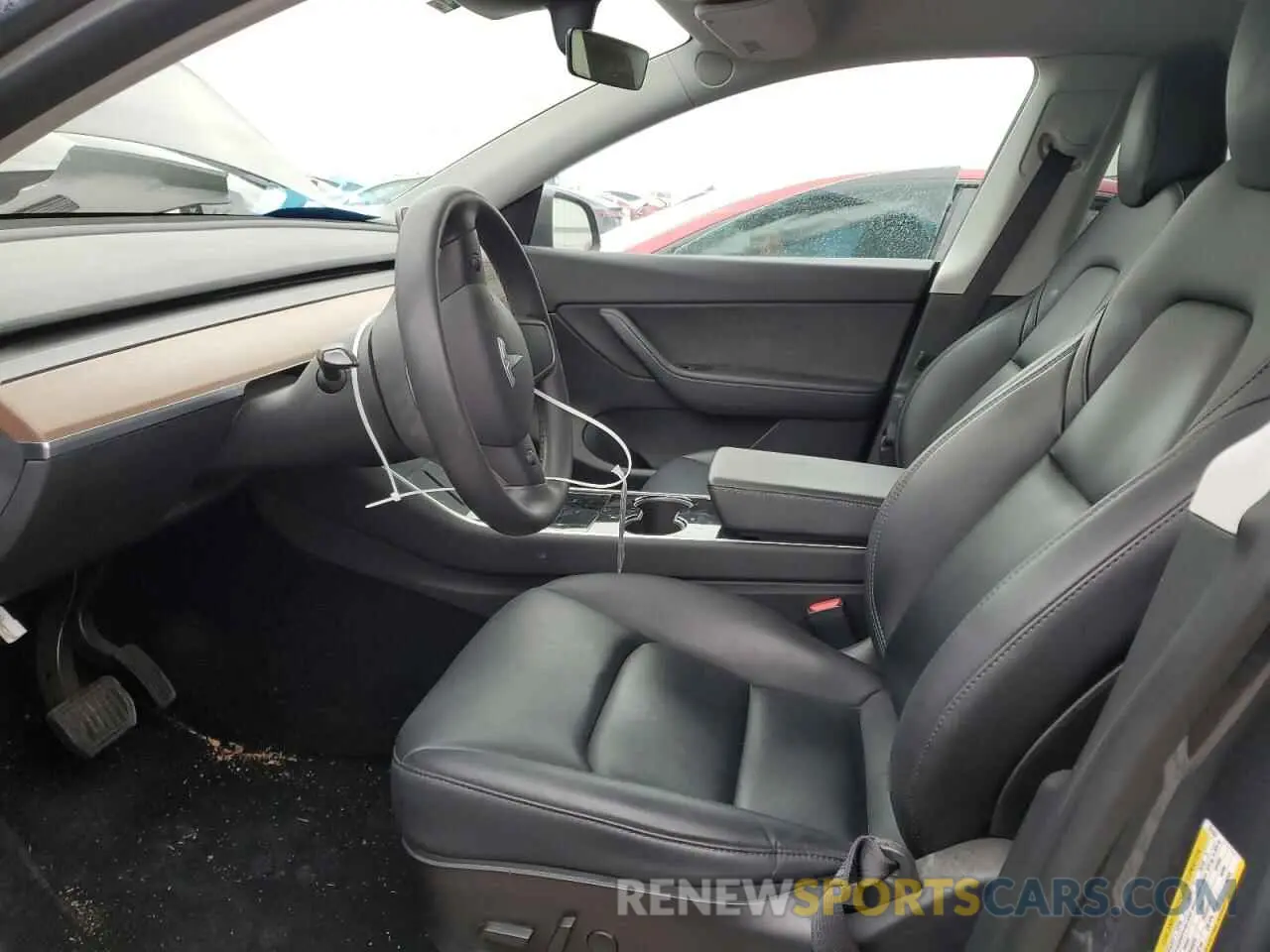 7 fotografías del automóvil dañado 5YJYGDEE8LF031531 TESLA MODEL Y 2020