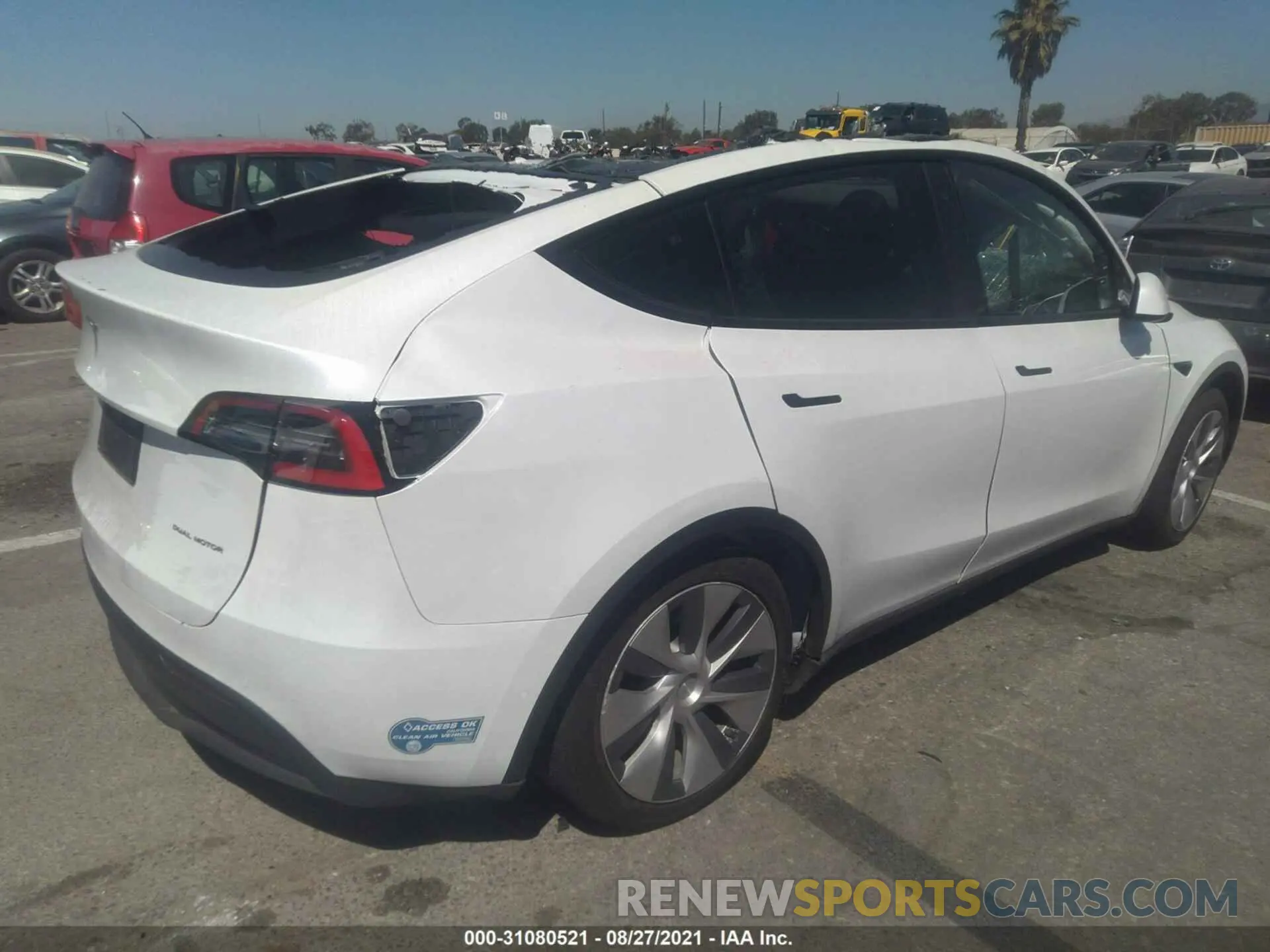4 fotografías del automóvil dañado 5YJYGDEE8LF047731 TESLA MODEL Y 2020