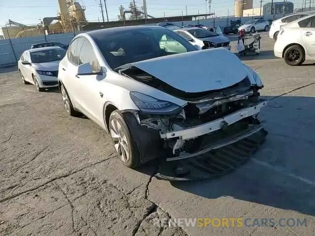 10 fotografías del automóvil dañado 5YJYGDEE8LF051004 TESLA MODEL Y 2020