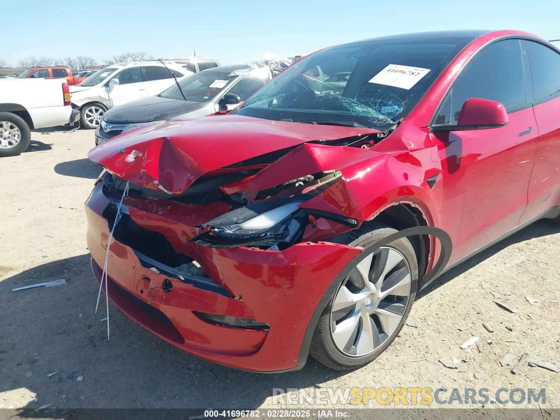 6 fotografías del automóvil dañado 5YJYGDEE9LF009523 TESLA MODEL Y 2020