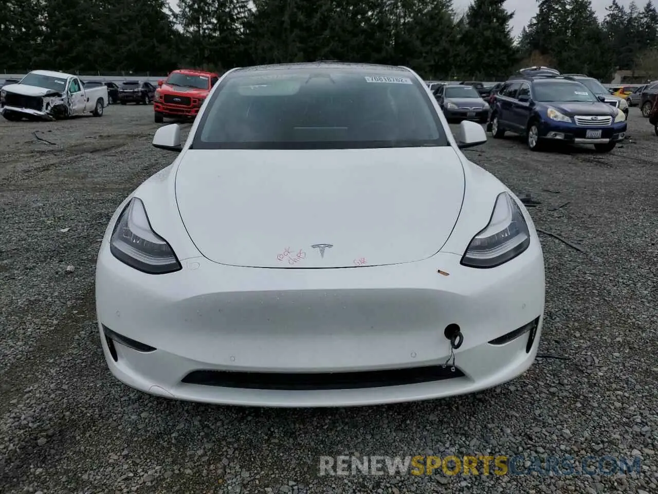 5 fotografías del automóvil dañado 5YJYGDEE9LF015225 TESLA MODEL Y 2020