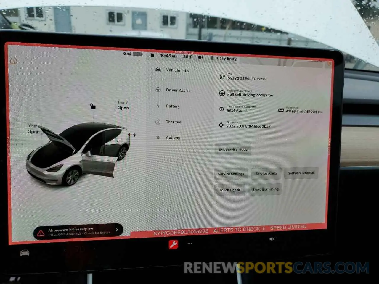 9 fotografías del automóvil dañado 5YJYGDEE9LF015225 TESLA MODEL Y 2020
