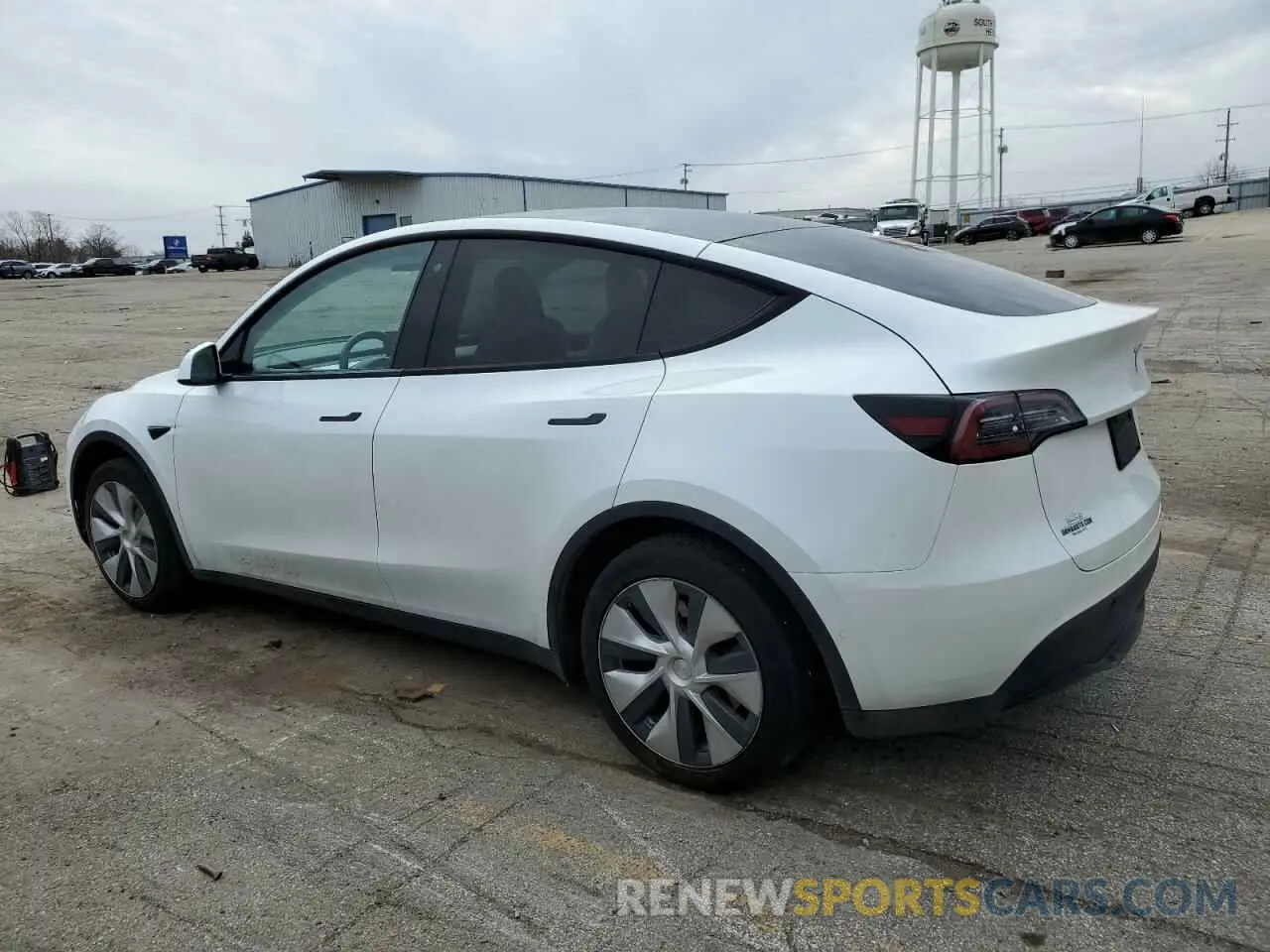 2 fotografías del automóvil dañado 5YJYGDEE9LF023261 TESLA MODEL Y 2020