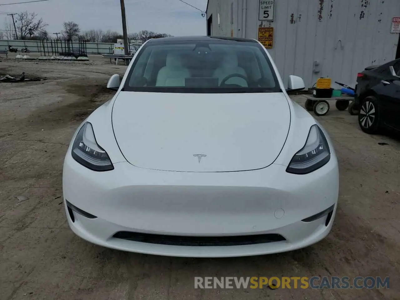 5 fotografías del automóvil dañado 5YJYGDEE9LF023261 TESLA MODEL Y 2020