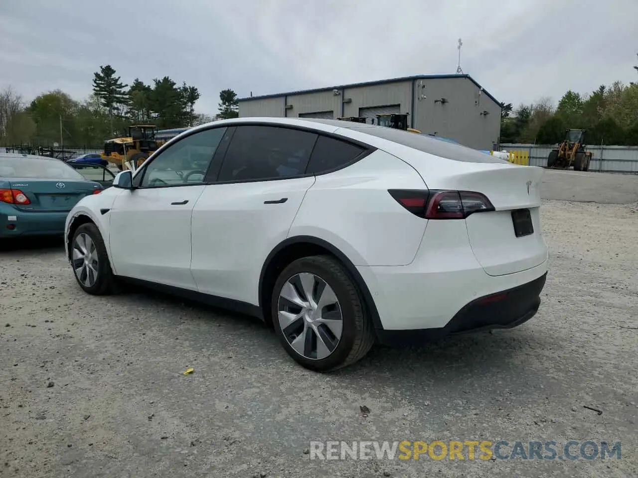 2 fotografías del automóvil dañado 5YJYGDEEXLF006453 TESLA MODEL Y 2020