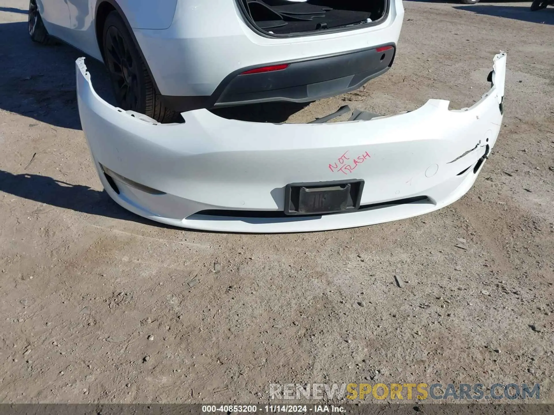 12 fotografías del automóvil dañado 5YJYGDEEXLF027187 TESLA MODEL Y 2020