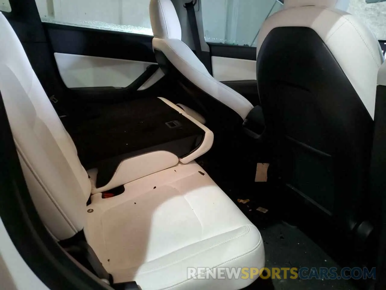 10 fotografías del automóvil dañado 5YJYGDEEXLF027562 TESLA MODEL Y 2020