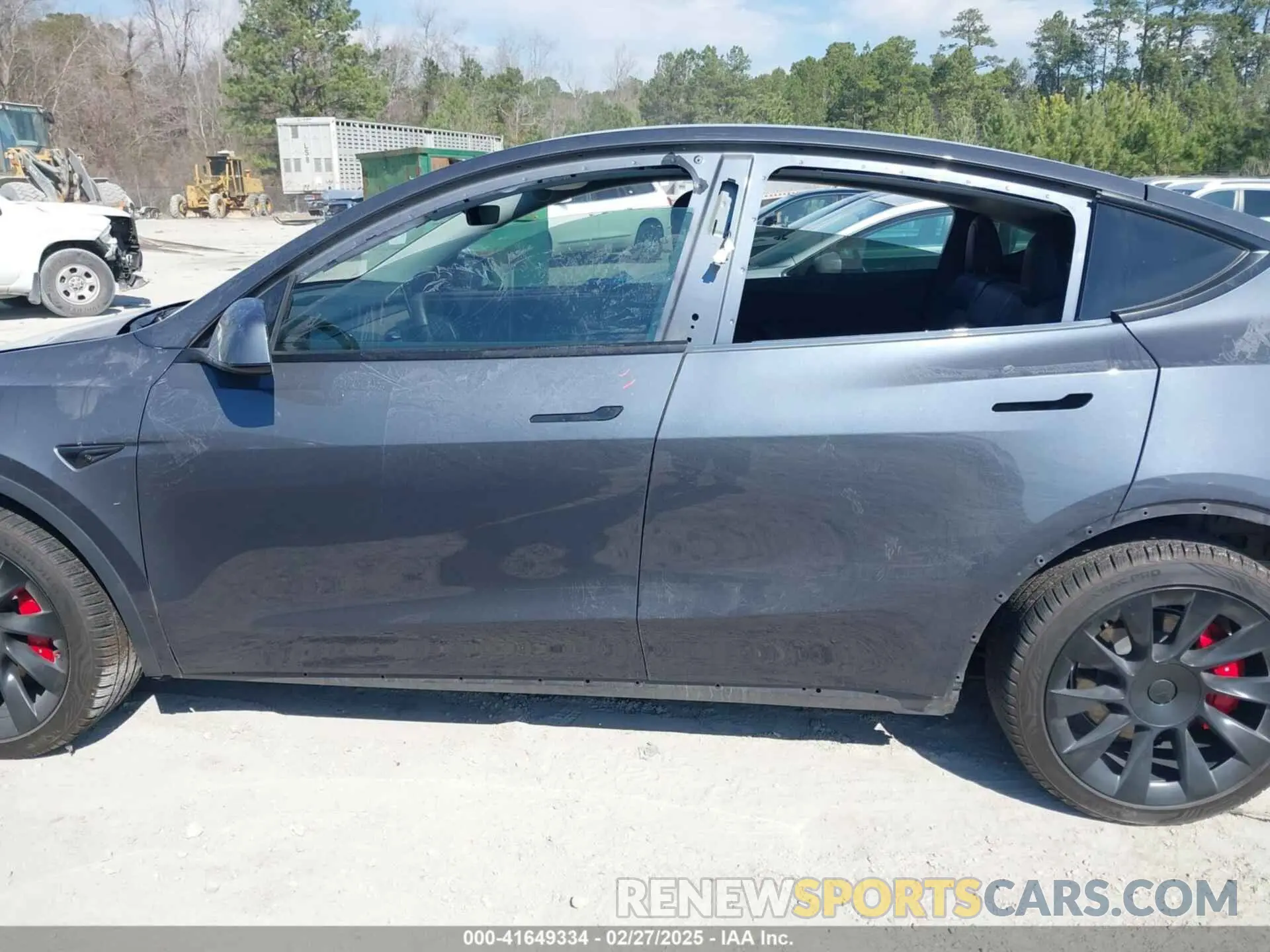 14 fotografías del automóvil dañado 5YJYGDEEXLF045883 TESLA MODEL Y 2020