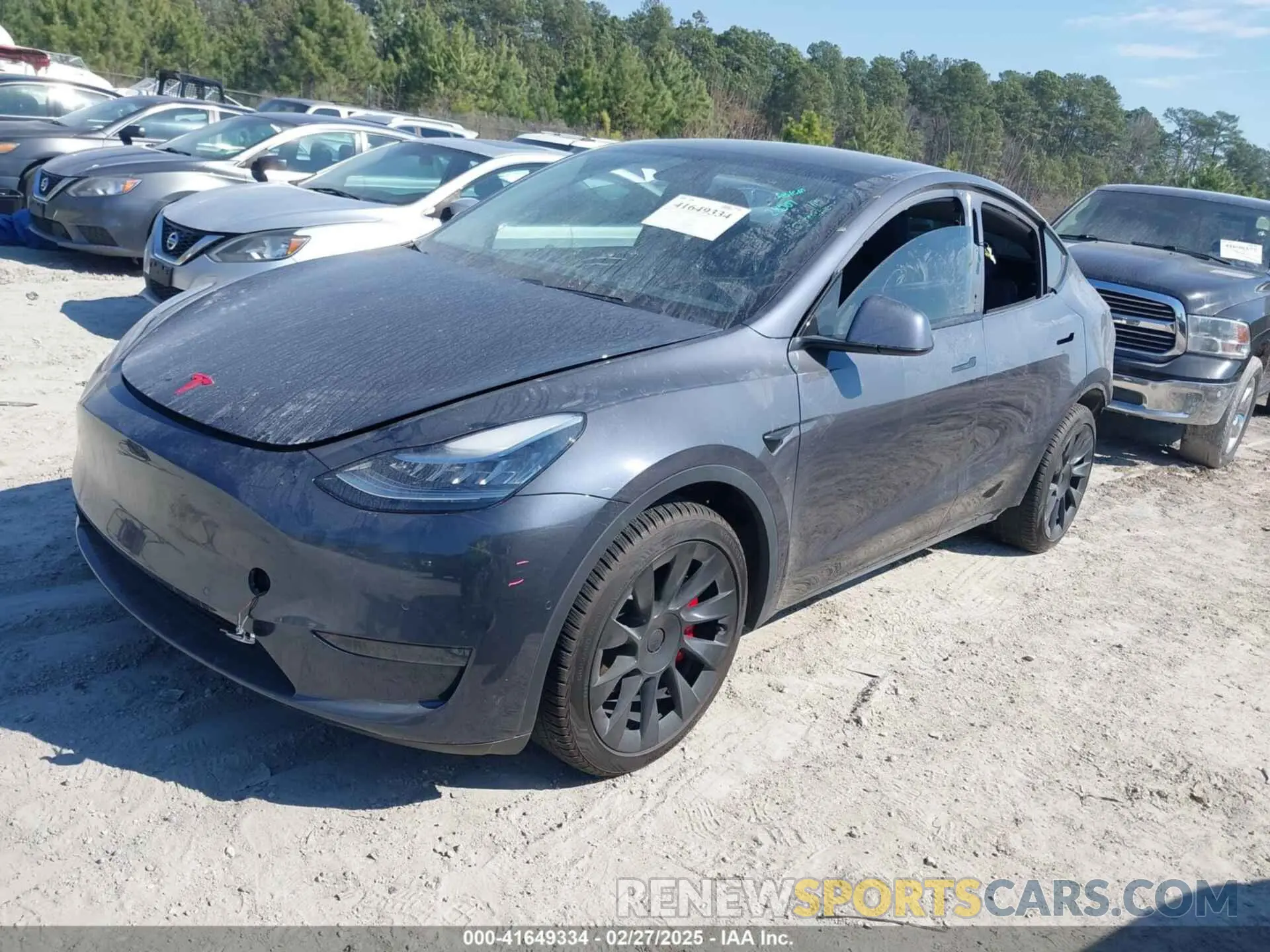 2 fotografías del automóvil dañado 5YJYGDEEXLF045883 TESLA MODEL Y 2020